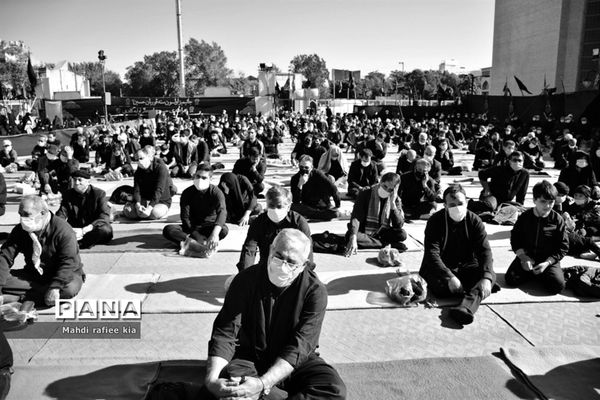 مراسم عزادارى ظهر عاشورا در تبریز