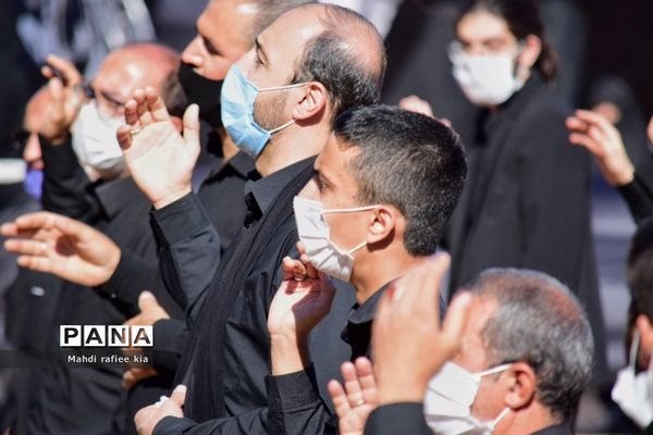 مراسم عزادارى ظهر عاشورا در تبریز