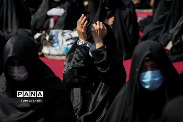 عزاداری ظهر عاشورای حسینی در امام زاده صالح (ع)