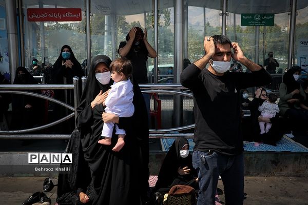 عزاداری ظهر عاشورای حسینی در امام زاده صالح (ع)