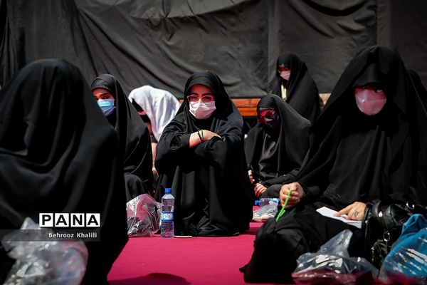 عزاداری ظهر عاشورای حسینی در امام زاده صالح (ع)