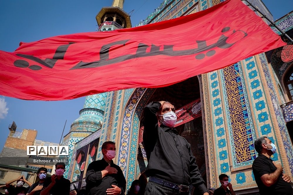 عزاداری ظهر عاشورای حسینی در امام زاده صالح (ع)