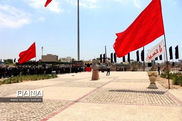 نماز ظهر عاشورا  در بوشهر