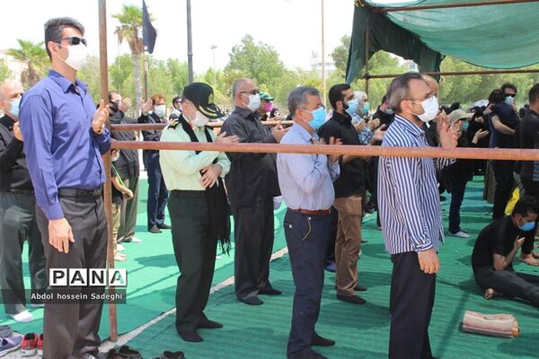 نماز ظهر عاشورا  در بوشهر