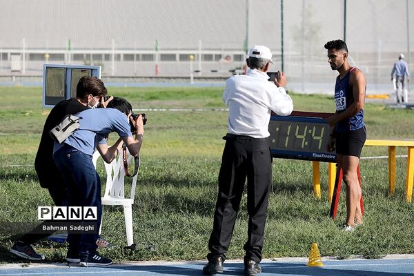 مسابقات جایزه بزرگ دوومیدانی آقایان