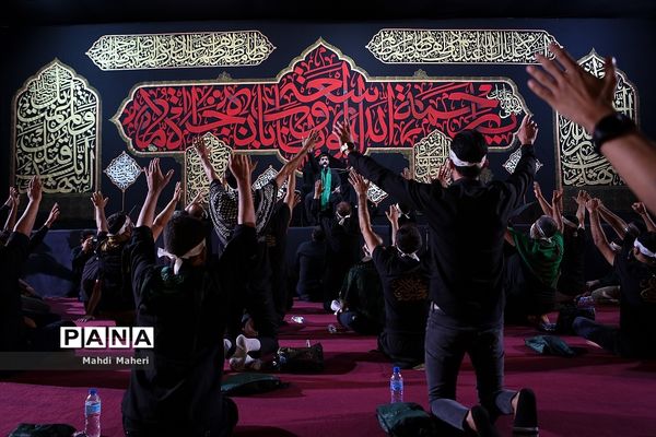 عزاداری شب تاسوعا حسینی در هئیت ریحانه الحسین