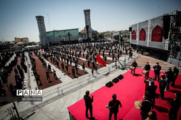 عزاداری تاسوعای حسینی در میدان امام حسین(ع)