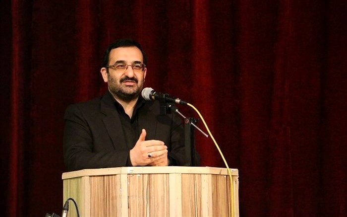 دانش آموزان، اصلی ترین مخاطبان و مجریان بیانیه گام دوم انقلاب هستند