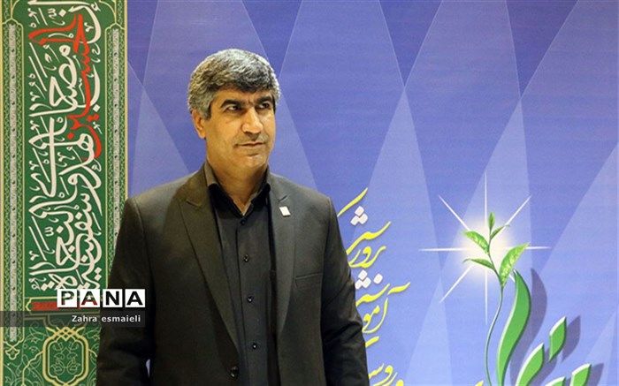 مدیر آموزش و پرورش شهرستان قرچک :  تکریم و تعامل سازنده دو طرفه با همکاران باعث پیشرفت آموزش و پرورش است