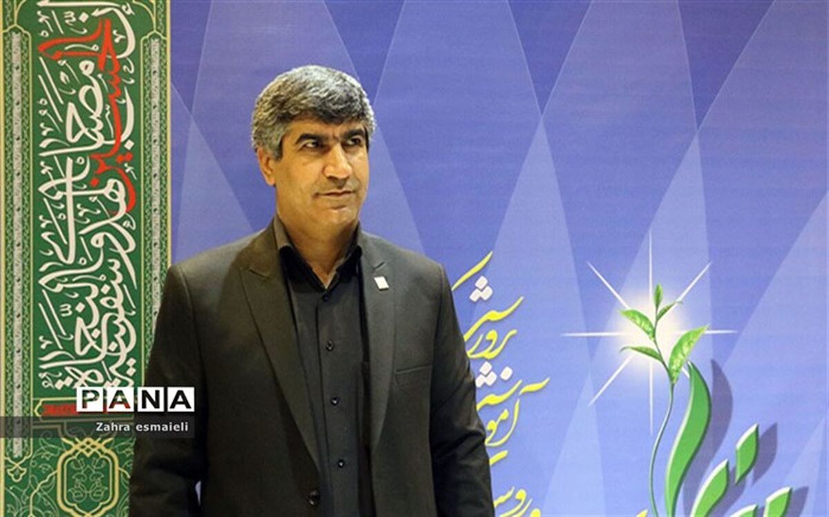 مدیر آموزش و پرورش شهرستان قرچک :  تکریم و تعامل سازنده دو طرفه با همکاران باعث پیشرفت آموزش و پرورش است