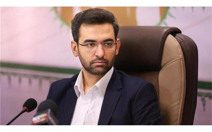 آذری جهرمی: دستگاه‌های ناظر در شناسایی شبکه‌های شایعه‌پرداز برخورد جدی کنند