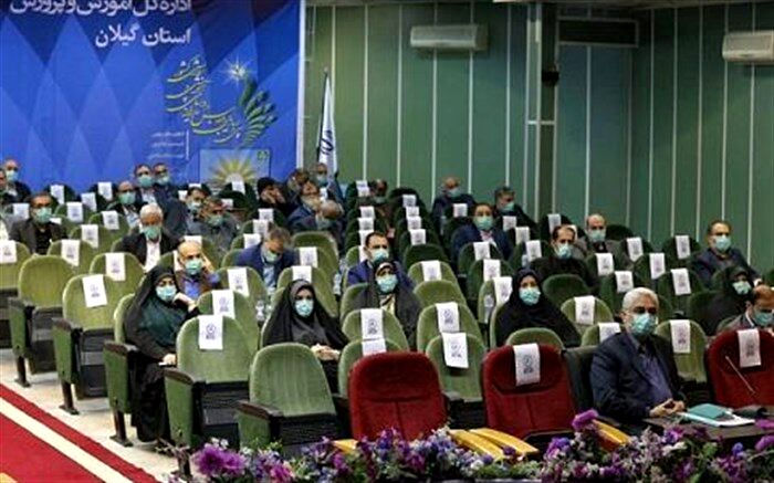 عمده برنامه ها در خصوص چگونگی بازگشایی مدارس بود