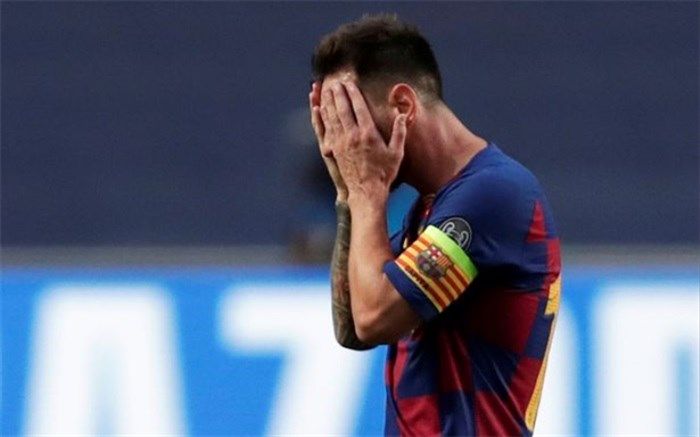 احتمال ماندن مسی در بارسلونا بیشتر شد