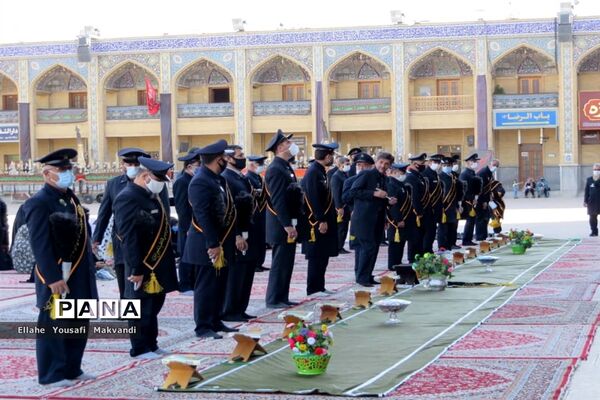 آیین سفره صلوات  و روضه خوانی در حرم مطهر احمد بن موسی (ع)شاهچراغ شیراز در ایام محرم