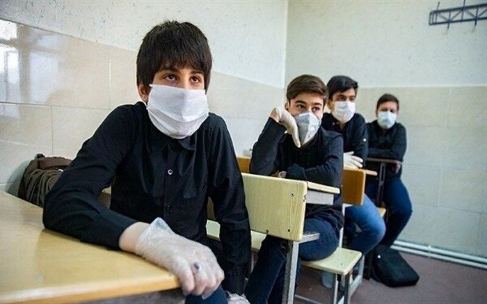 توصیه‌های کرونایی؛ دانش‌آموزان فاصله 2 متری با دیگران را حفظ کنند