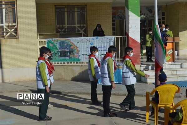 آیین بازگشایی مدارس و نواخته شدن زنگ سال تحصیلی جدید در بافق