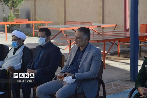 آیین بازگشایی مدارس و نواخته شدن زنگ سال تحصیلی جدید در بافق