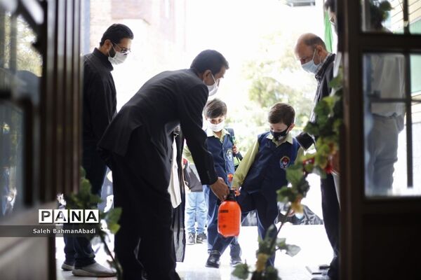 آیین بازگشایی مدارس منطقه ۱۲