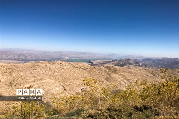 صعود به قله رُنج توسط فرهنگیان فارس