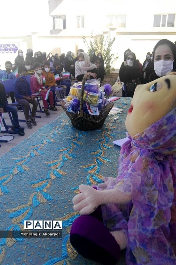 برگزاری جشن شکوفه های کلاس اولی ها در شهرستان نی ریز