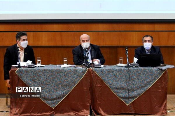 نشست خبری سالانه دبیر کارگروه ملی نجات دریاچه ارومیه