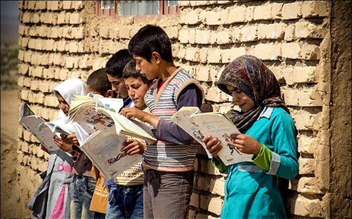 سیفی: امسال 7 درصد به جمعیت دانش‌آموزان عشایری افزوده شده است