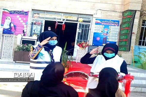 آیین نمادین بازگشایی مدارس شهرستان ملایر توسط دانش آموزان پیشتاز