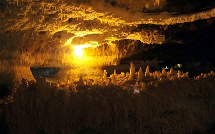 بهسازی و اصلاح پروژه نورپردازی غار کتله خور شهرستان خدابنده آغاز شد