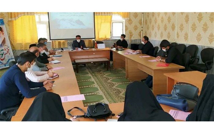 جلسه هماهنگی نحوه بازگشایی هنرستان های فنی و حرفه ای و کار دانش مناطق ابهر، خرمدره و خدابنده برگزار شد