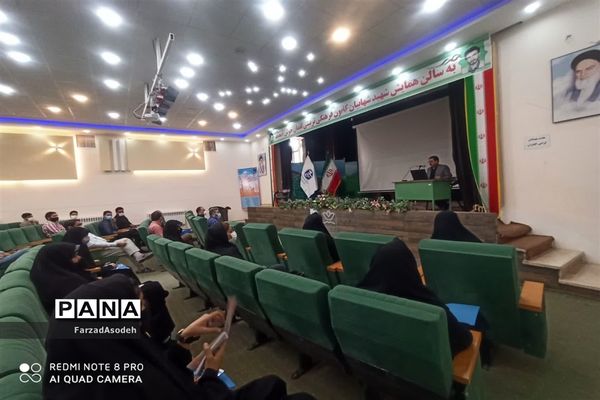 نخستین دوره آموزش مقدماتی خبرنگاری به همت بسیج رسانه در سالن شهید شهابیان کاشمر