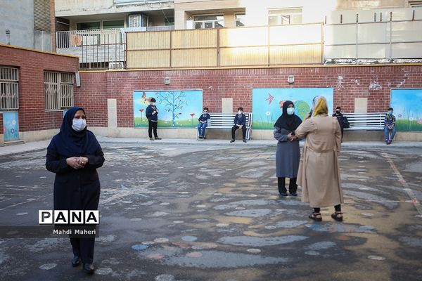 مدارس زیر سایه کرونا - 3