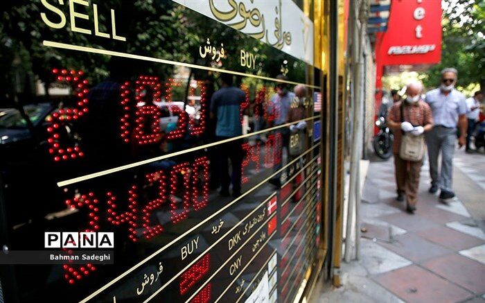 قیمت دلار ٢٣ شهریور ١٣٩٩ به ٢٣ هزار و ٣٠٠ تومان رسید