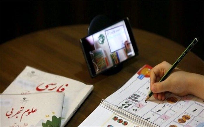 مسئول شبکه شاد: 2 هزار نفر به عنوان پشتیبان شبکه شاد در استان‌ها انجام وظیفه می‌کنند