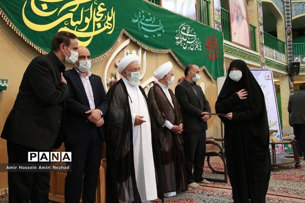 تجلیل از برگزیدگان کشوری و نخبگان قرآنی یزد