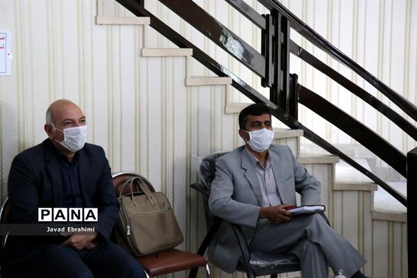 بازدیدمعاون پرورشی و فرهنگی آموزش و پرورش خراسان رضوی از روند اهدای جوایز برگزیدگان مسابقات فرهنگی و هنری استان