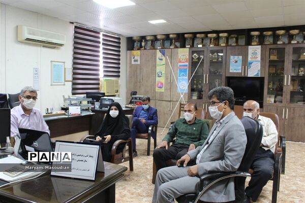 وبینار فنی و توجیهی ارائه برنامه‌های سال تحصیلی 1400-1399 فدراسیون ورزشی دانش آموزی کشور