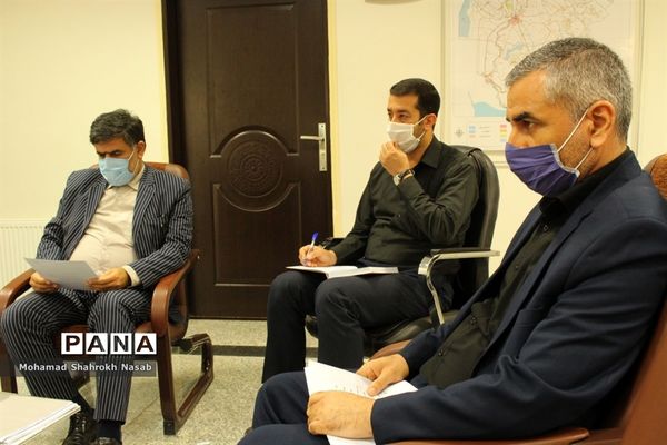 نشست هم‌اندیشی شور عاطفه‌ها