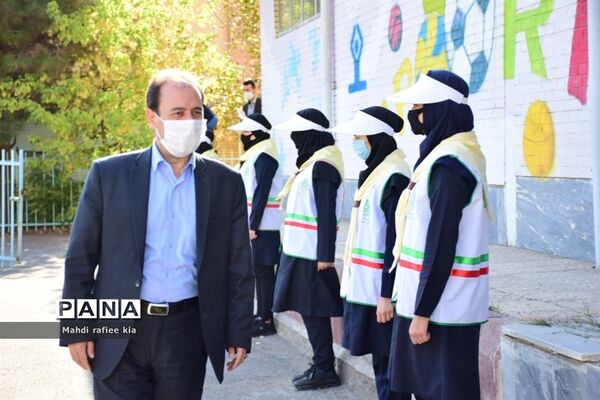 رزمایش کمک‌هاى مومنانه آموزش و پرورش ناحیه٢ تبریز
