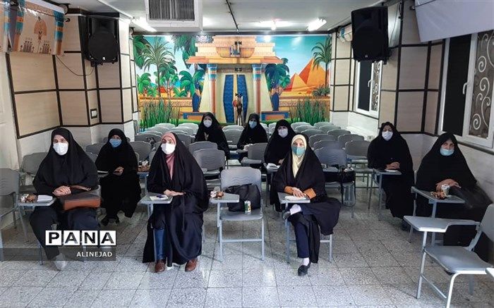 آموزش تولید محتوا در دارالقرآن حضرت زهرا(س) منطقه چهار