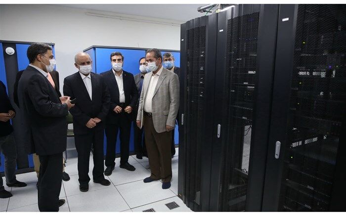بازدید وزیر آموزش‌وپرورش از مرکز دیتاسنتر دانشگاه شهید رجایی