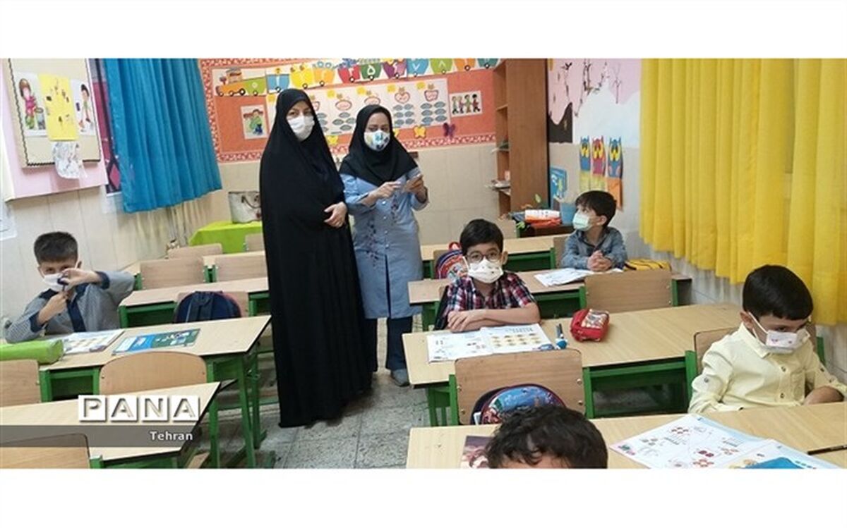 بازدید مدیر منطقه 3  از دبستان های  پسرانه  شهید شفاهی و هدایت