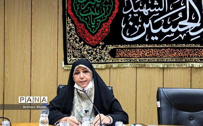 مینایی پور: بیش از ۷و نیم میلیون نفر از دانش آموزان را دختران تشکیل می‌دهند