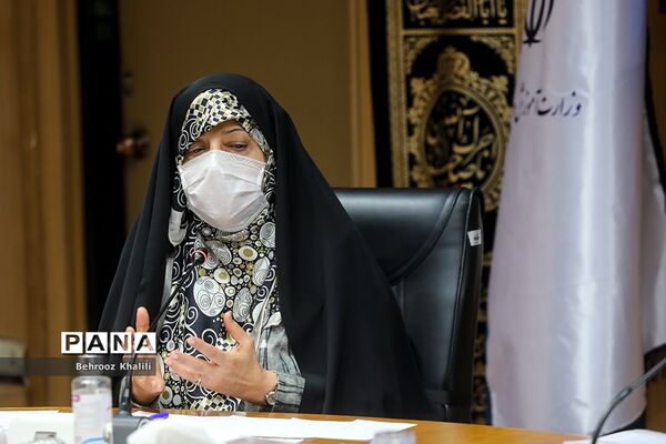 نشست مشترک مدیران کل آموزش و پرورش و مشاوران امور بانوان استان‌ها
