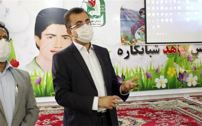 معلم مهم ترین عنصر در آموزش است