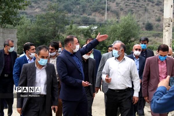 بازدید رییس سازمان نوسازی مدارس کشور از پروژه‌های نیمه‌تمام مازندران
