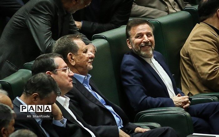 واکنش واعظی به ادعاها درباره نفوذ او بر رئیس‌جمهوری