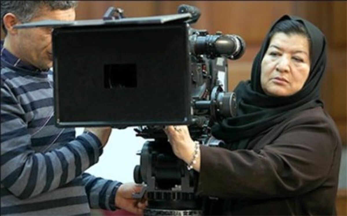 پوران درخشنده: باید عاشقانه برای سینمای کودک و نوجوان فعالیت کرد