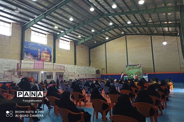 جلسه مدیران  مدارس  کاشمر  بارعایت پروتکل های بهداشتی