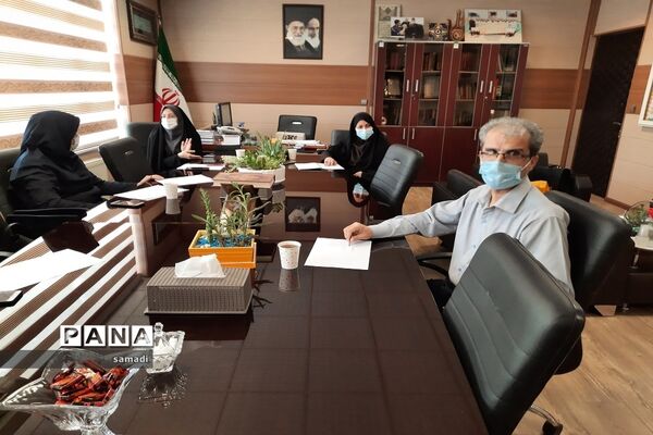 جلسه  ویدئو کنفرانس  مشاوران پایگاه‌های انتخاب رشته داوطلبان کنکور منطقه 13