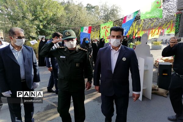 صبحگاه مشترک حوزه بسیج دانش‌آموزی و فرهنگیان ناحیه دو شهر ری